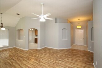 613 Runners Ridge in Pflugerville, TX - Building Photo - Building Photo