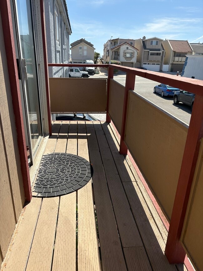 108 Los Angeles Ave, Unit 106 in Oxnard, CA - Foto de edificio - Building Photo