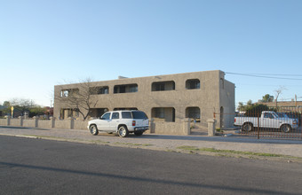 949 S 4th Ave in Tucson, AZ - Building Photo - Building Photo