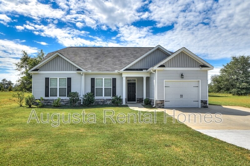 2174 Mc Elmurray Rd in Hephzibah, GA - Building Photo