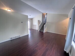 1413 Amberly Dr SE in Grand Rapids, MI - Building Photo - Building Photo