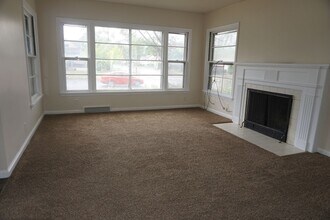 7996 S Main St in Midvale, UT - Building Photo - Building Photo