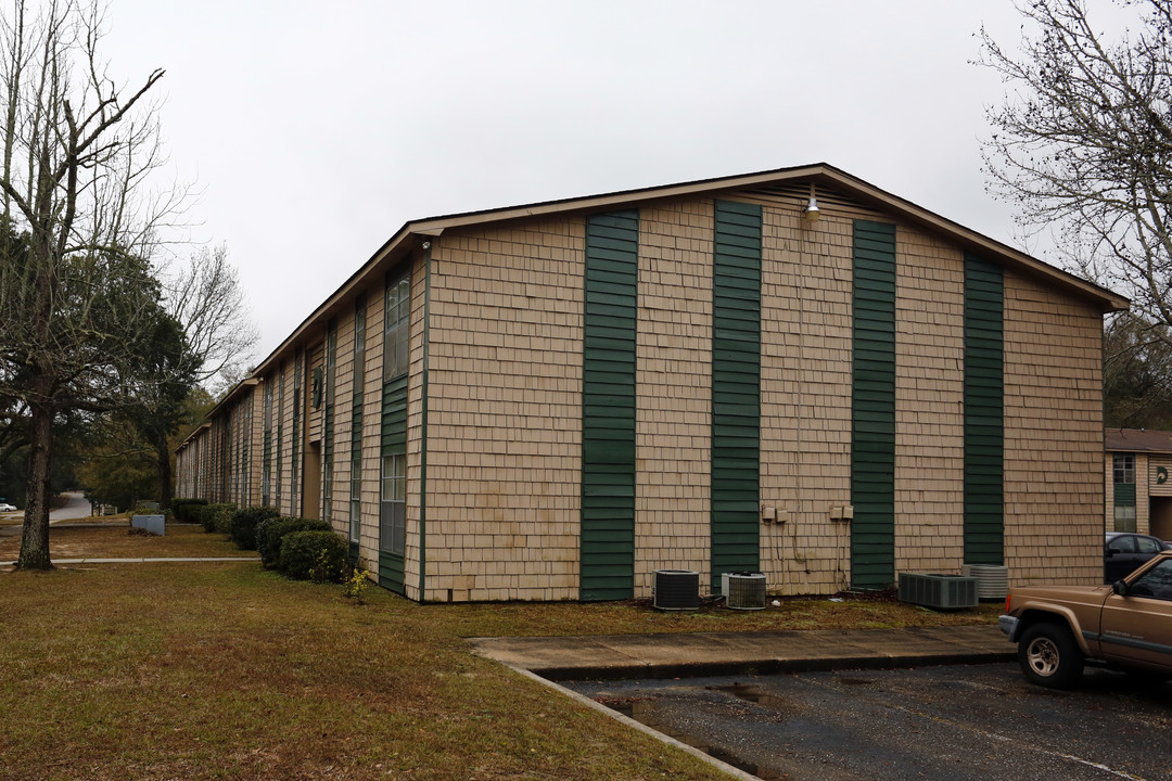 Dandale Apartments in Mobile, AL - Building Photo