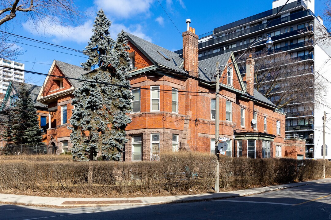 59 Walmer Rd in Toronto, ON - Building Photo