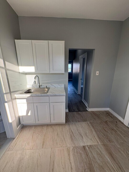 173 Schuyler Ave, Unit 3 in Newark, NJ - Building Photo