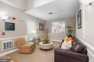 101 Watkins Pond Blvd, Unit 201A1 in Rockville, MD - Building Photo