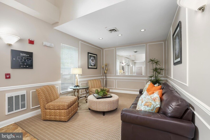 101 Watkins Pond Blvd, Unit 201A1 in Rockville, MD - Building Photo