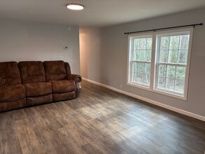 3855 Creekridge Country Rd in Randleman, NC - Building Photo - Building Photo