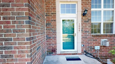 1866 Lindsay Ln in Ann Arbor, MI - Building Photo - Building Photo