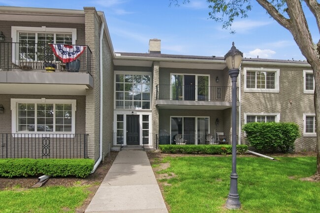 property at 1115 N Old Woodward Ave