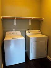 3130 Molly Dr in Huntsville, TX - Building Photo - Building Photo