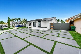 13284 SW 39th St in Miami, FL - Building Photo - Building Photo