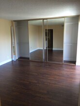 2160 White Pine Cir in Greenacres, FL - Building Photo - Building Photo