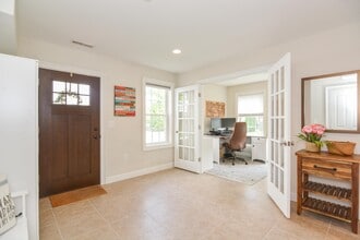 34 Acadia Ln in Exeter, NH - Building Photo - Building Photo