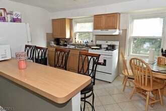 176 Harding Pl in Maywood, NJ - Building Photo - Building Photo