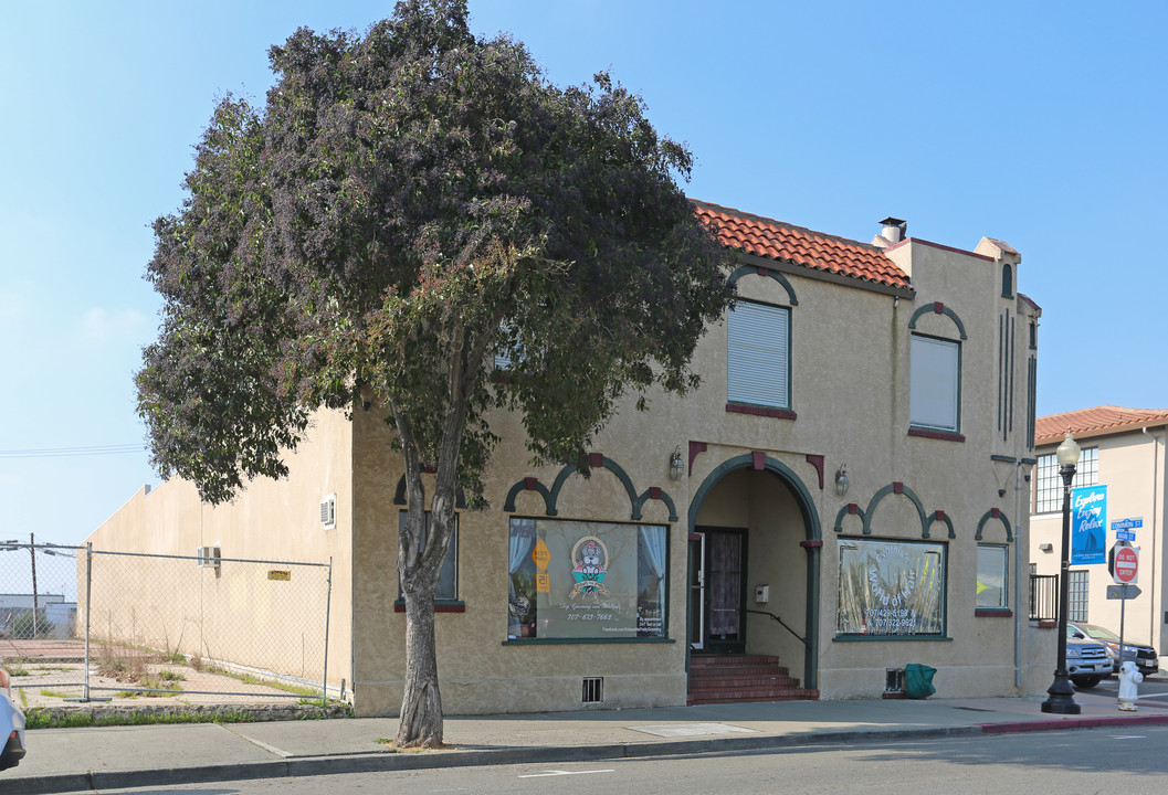 501 Main St in Suisun City, CA - Foto de edificio