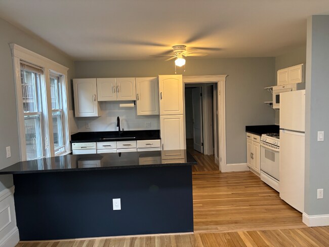 48 Boylston St in Boston, MA - Building Photo - Building Photo