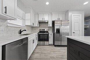 4922 Comal River Loop in Spring, TX - Building Photo