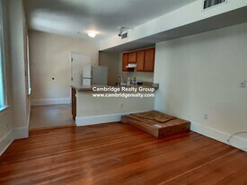 844 Massachusetts Ave, Unit 43B in Cambridge, MA - Building Photo