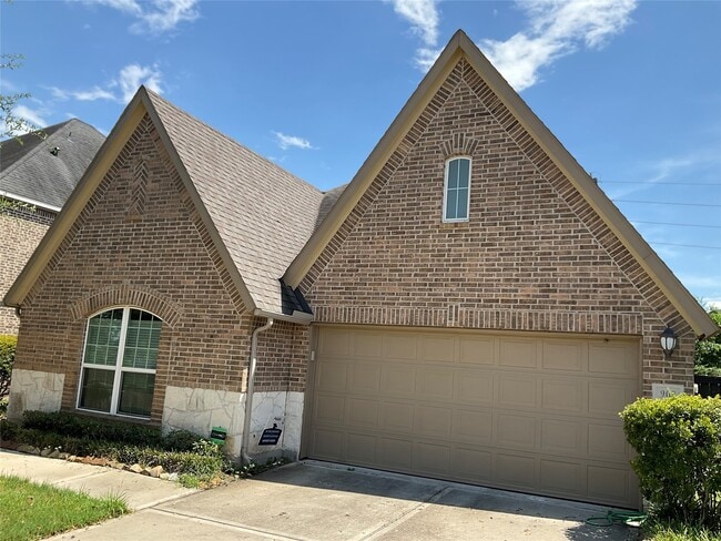 907 Daffodil View Ct
