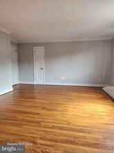 206 E Windsor Ave, Unit 202 in Alexandria, VA - Building Photo - Building Photo