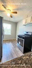 5946 Evergreen Blvd in Berkeley, MO - Building Photo - Building Photo