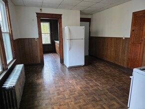 166 Oak St in Waterbury, CT - Building Photo - Building Photo