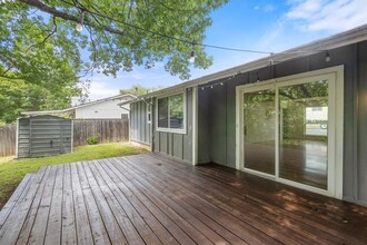 4604 Bundyhill Dr in Austin, TX - Building Photo - Building Photo