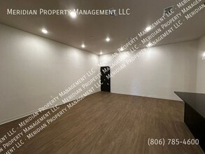 5912 Erskine St in Lubbock, TX - Building Photo - Building Photo