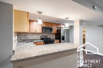2118 N Avers Ave in Chicago, IL - Building Photo - Building Photo