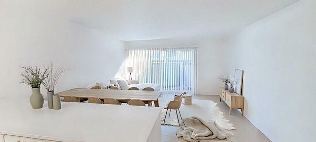 1100 Turner St, Unit Unit 103 in Clearwater, FL - Foto de edificio - Building Photo