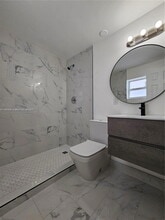 11712 NW 3rd Ave in Miami, FL - Foto de edificio - Building Photo