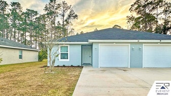 10 Ryall Ln in Palm Coast, FL - Building Photo