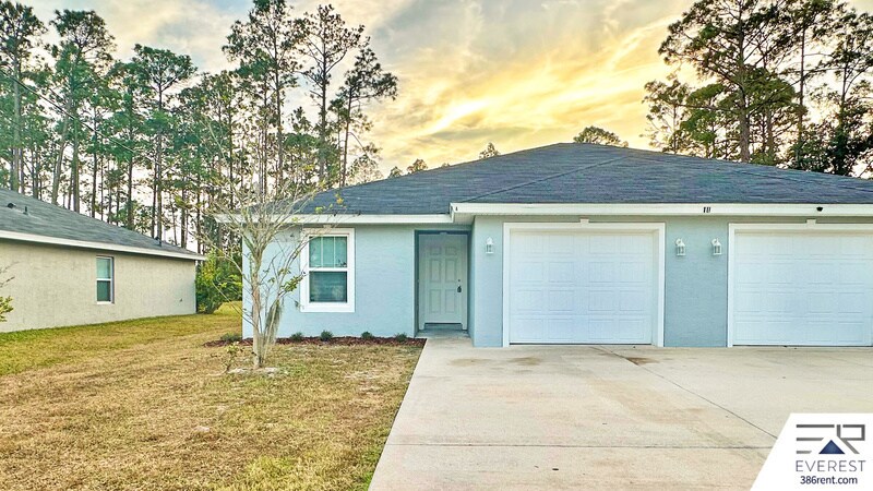 10 Ryall Ln in Palm Coast, FL - Building Photo