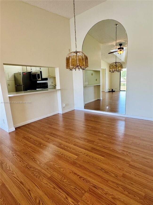 806 Sky Pine Way in Greenacres, FL - Building Photo - Building Photo