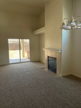 757 Petit Sirah Ct in Los Banos, CA - Building Photo - Building Photo