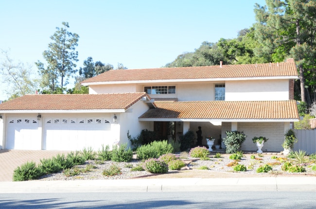 property at 1902 Stonesgate St