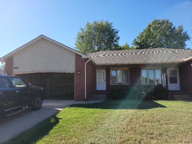 property at 10605 W Douglas Ave