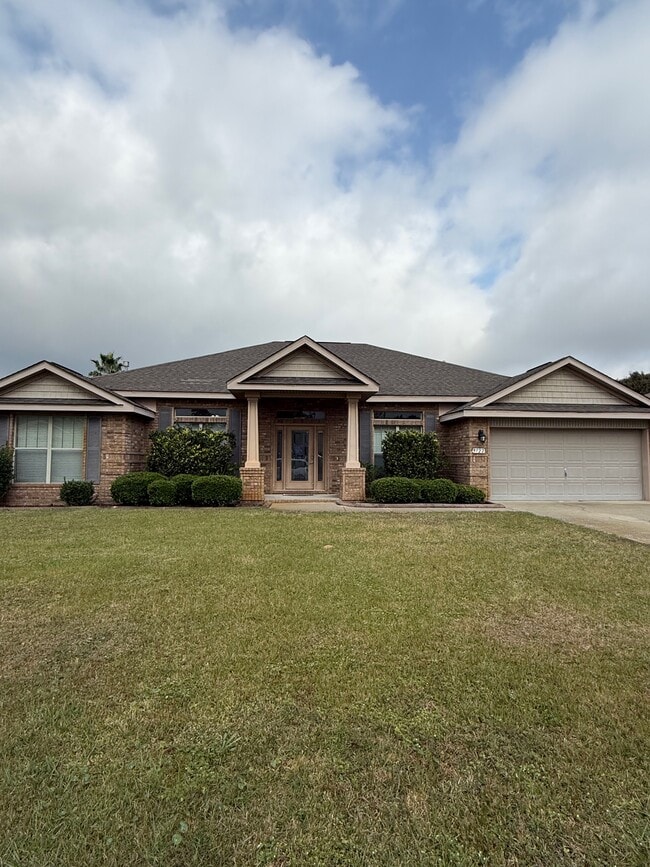 9722 Misty Meadow Ln in Navarre, FL - Building Photo - Building Photo