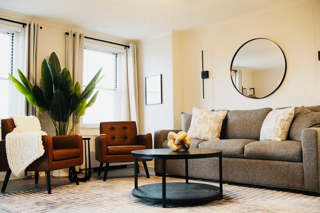 property at 300 Peachtree St NE
