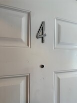 3002 Market St in Houston, TX - Building Photo