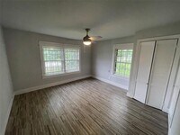 5101 Crane St photo'