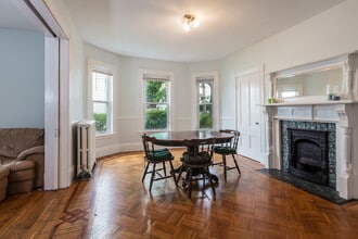 27 Parsons St in Boston, MA - Building Photo - Building Photo