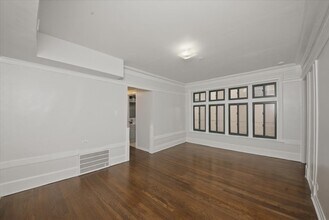 6541 S Woodlawn Ave, Unit 3 in Chicago, IL - Foto de edificio - Building Photo