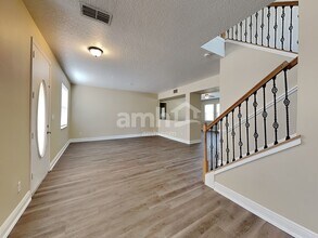 2475 Breezy Meadow Rd in Apopka, FL - Building Photo - Building Photo