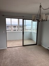 528 S 223rd St in Des Moines, WA - Building Photo - Building Photo