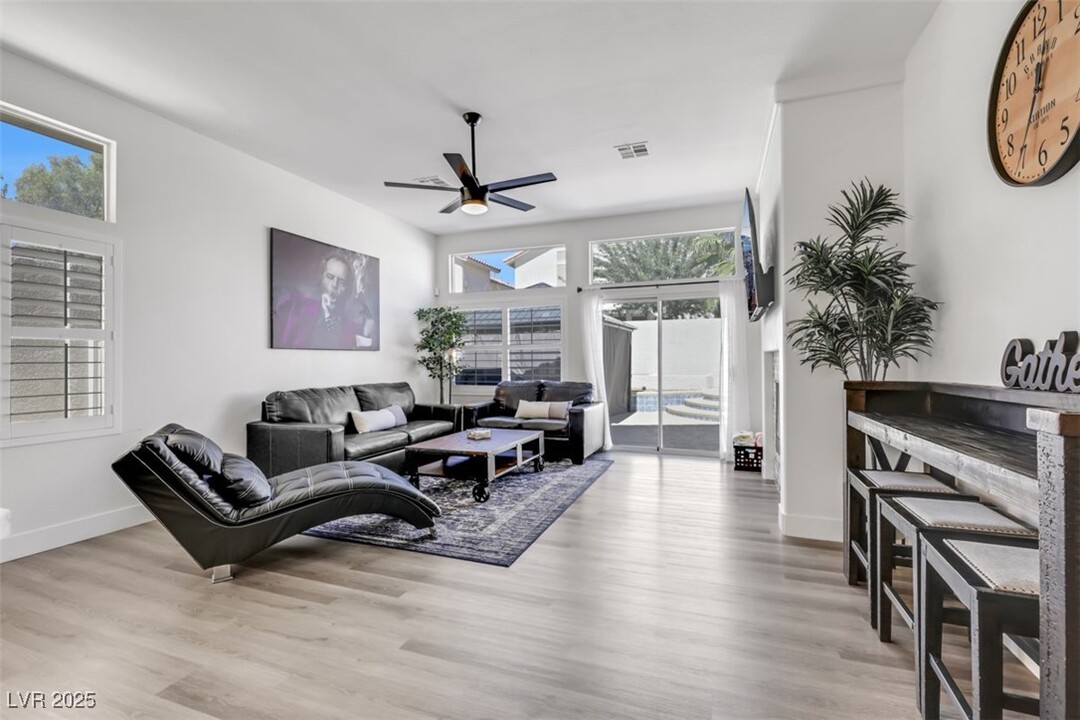 10082 Prairie Dove Ave in Las Vegas, NV - Building Photo