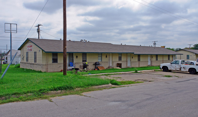 103-104 Florence Rd in Killeen, TX - Building Photo - Building Photo