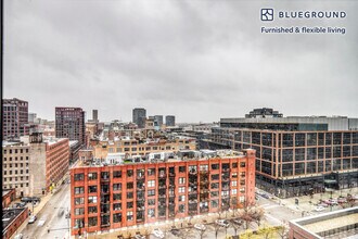 160 N Morgan St in Chicago, IL - Building Photo - Building Photo