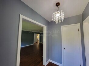 1457 Clairmont Rd in Decatur, GA - Building Photo - Building Photo